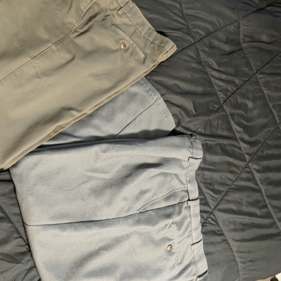 Lot of 2 great mens slacks 34x30 - Picture 2 of 3